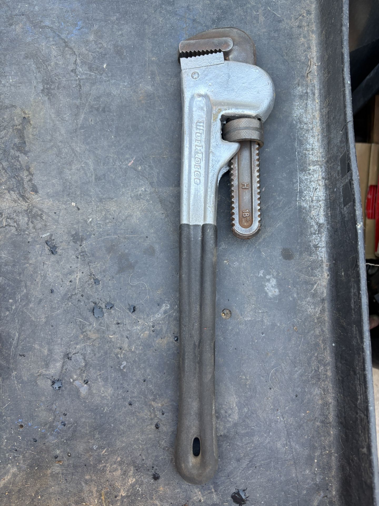 18” Pipe Wrench