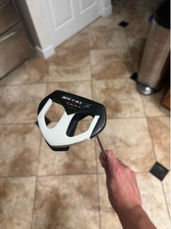 ODYSSEY METAL X DART LONG PUTTER