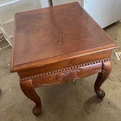 Solid Wood Sturdy Beautiful End / Side Table