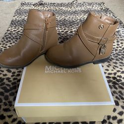 Toddler Girl MK Booties 