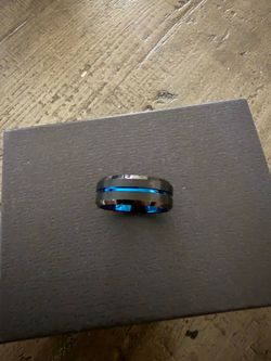 New mens Tungsten Carbide ring size 8