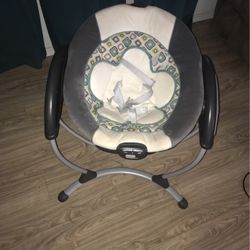 Graco Baby Swing Used About 2 Times