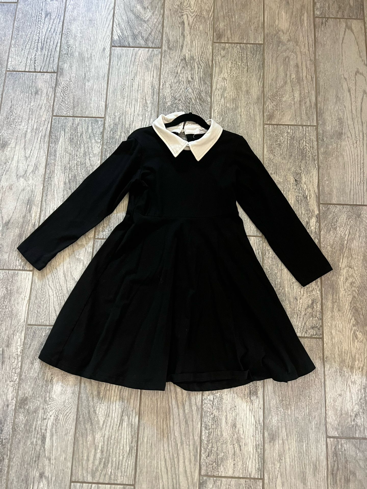 HALLOWEEN DRESS FOR WEDNESDAY ADAMS