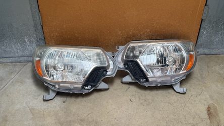 front headlights Toyota Tacoma front headlights