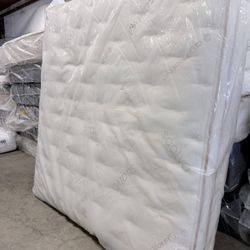 BIG SALE ‼️KING MATTRESS SAATVA CLASSIC $489 