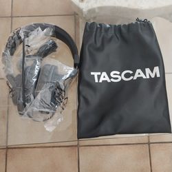 TASCAM Headphones 