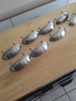 Cup drawer pulls