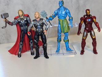 Marvel Universe 3.75 In Thor & Iron Man Lot Of 4 Figures. Iron-Man Mark VII, Thor with Cape, Thor without cape, and Frost Giant. 