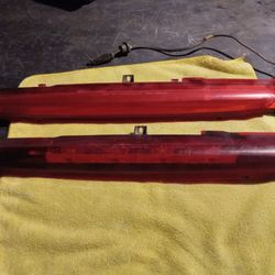 CHEVY TRAILBLAZER THIRD BRAKE LIGHT 