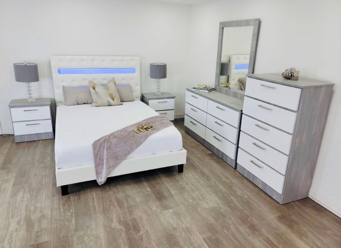 White/ Gray Dressers Set