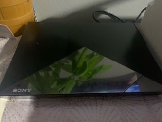 Sony Blu Ray Player w/ Movies