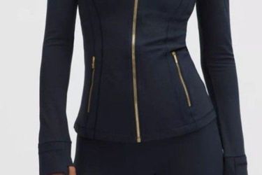 Black Lululemon Jacket Gold Zipper - Size 6