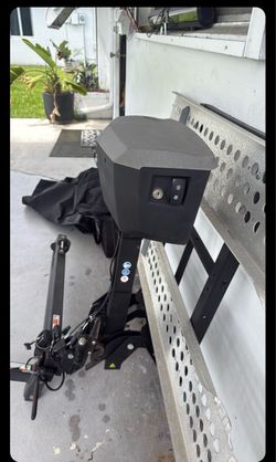 Electric Wheelchair Lift / Mobility Scooter Hitch Carrier