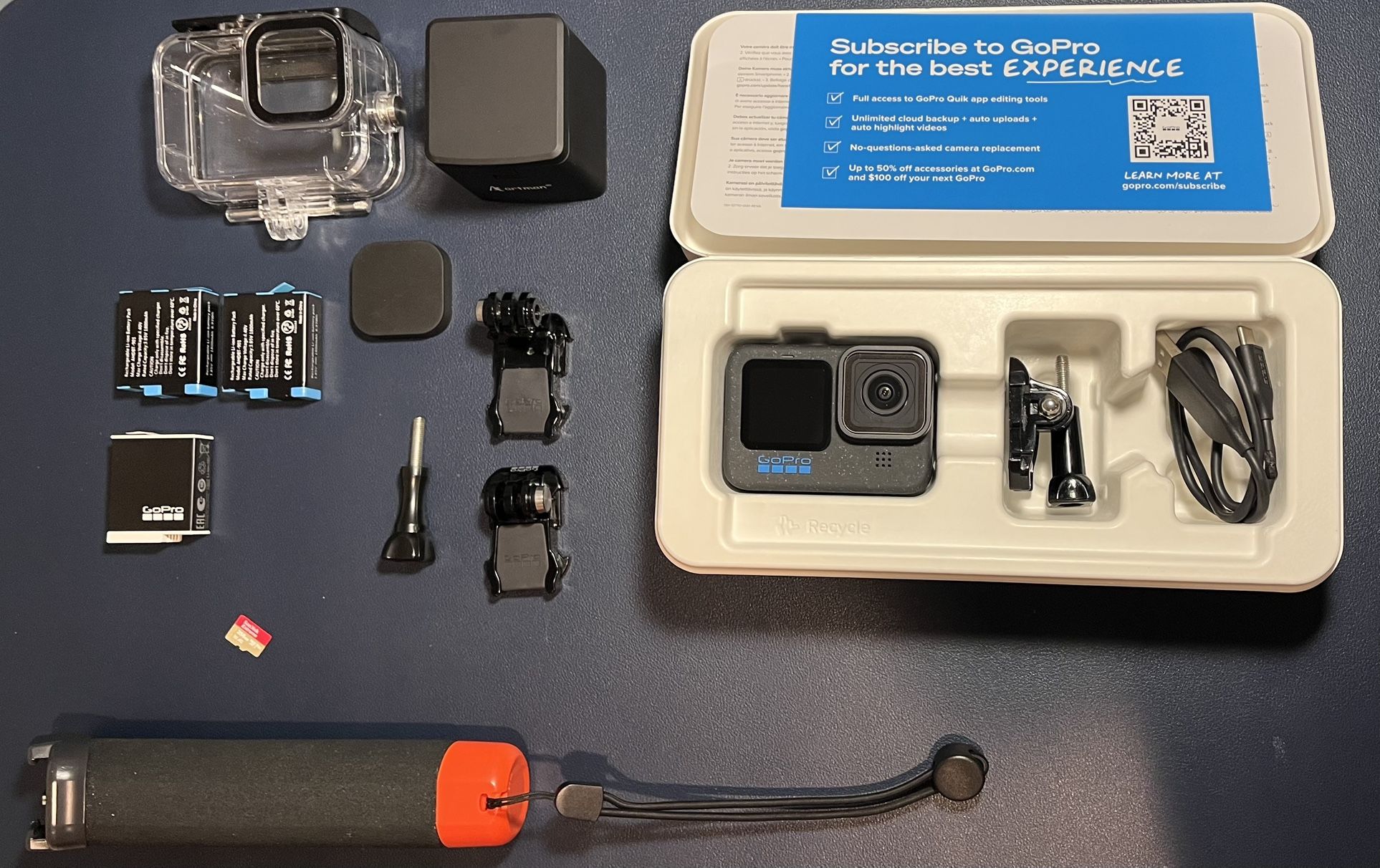 GoPro Hero 12 Black (TON OF ACCESSORIES)