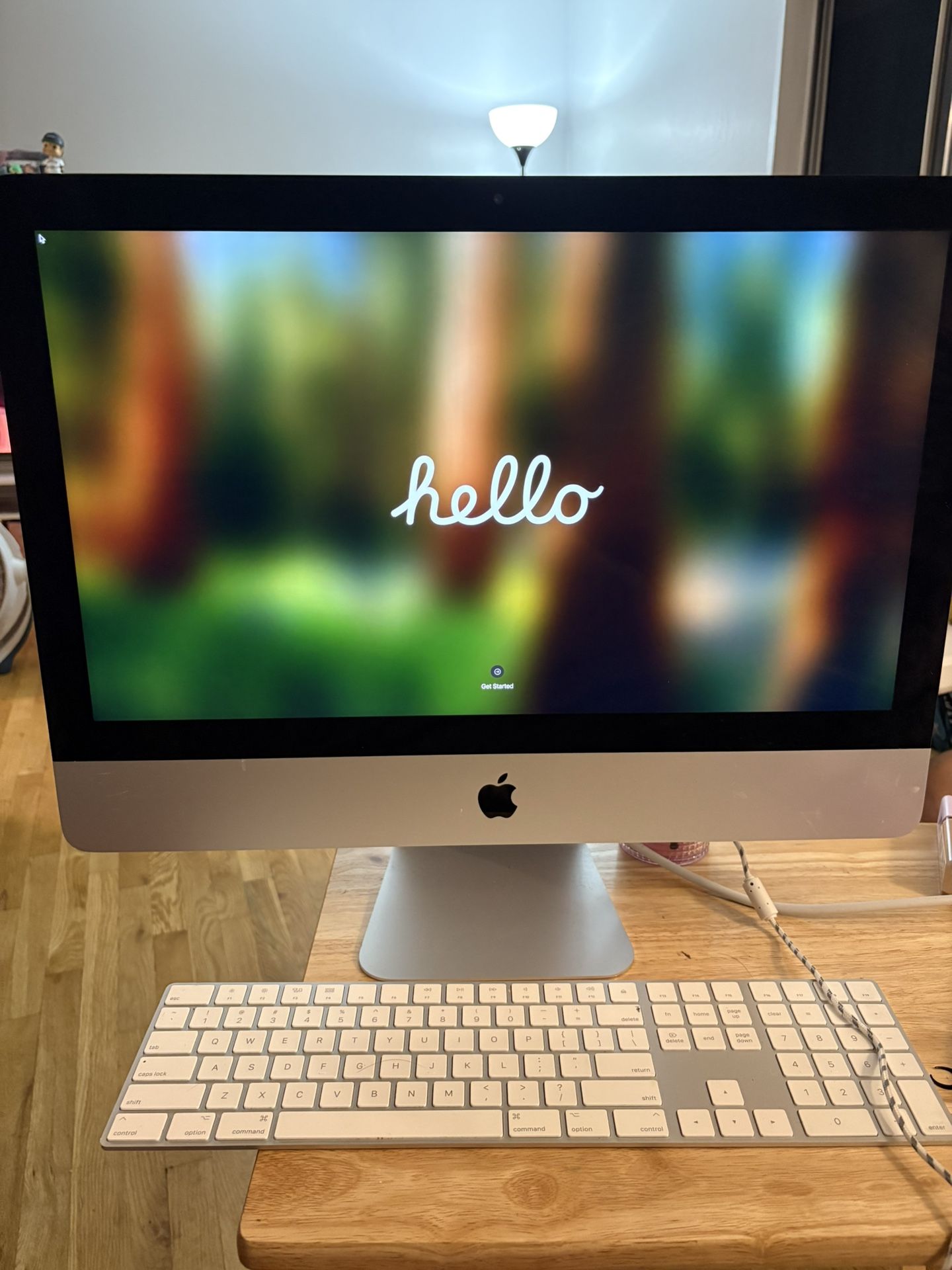 2019 iMac with Apple Keyboard