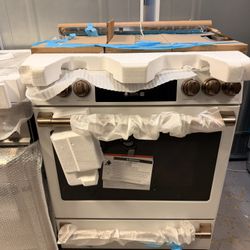 GE Cafe Gás Range 30”Inch White Full gas 