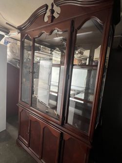 China cabinet 