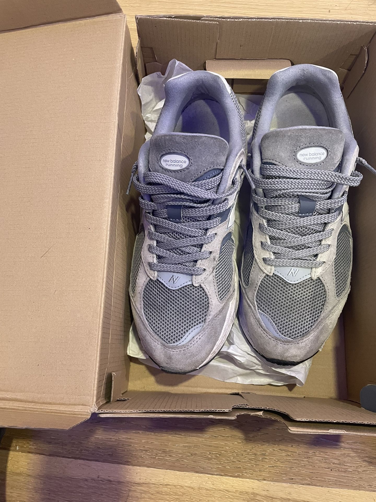 new balance 2002r