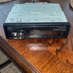 Pioneer Radio 