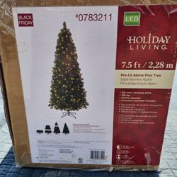 Holiday Living Pre Lit Tree