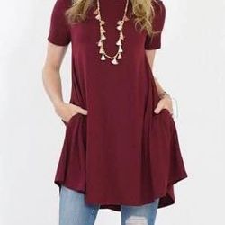 Brand new Womens long tunic top with pockets  Size small