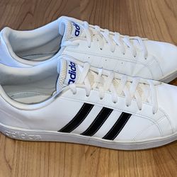 Adidas Men’s Classic White Shoes Sneakers Black Stripes Size 12