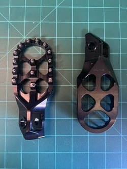Bulletproof Designs Footpegs For 2023 Husqvarna 501