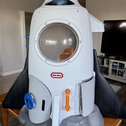 Little Tikes Adventure Rocket