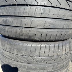 (2) 305/30ZR20 PAIR OF USED TIRES PIRELLI P ZERO 70% LIFE !