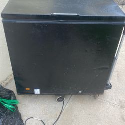 Frigidaire 7cubic Feet Freezer