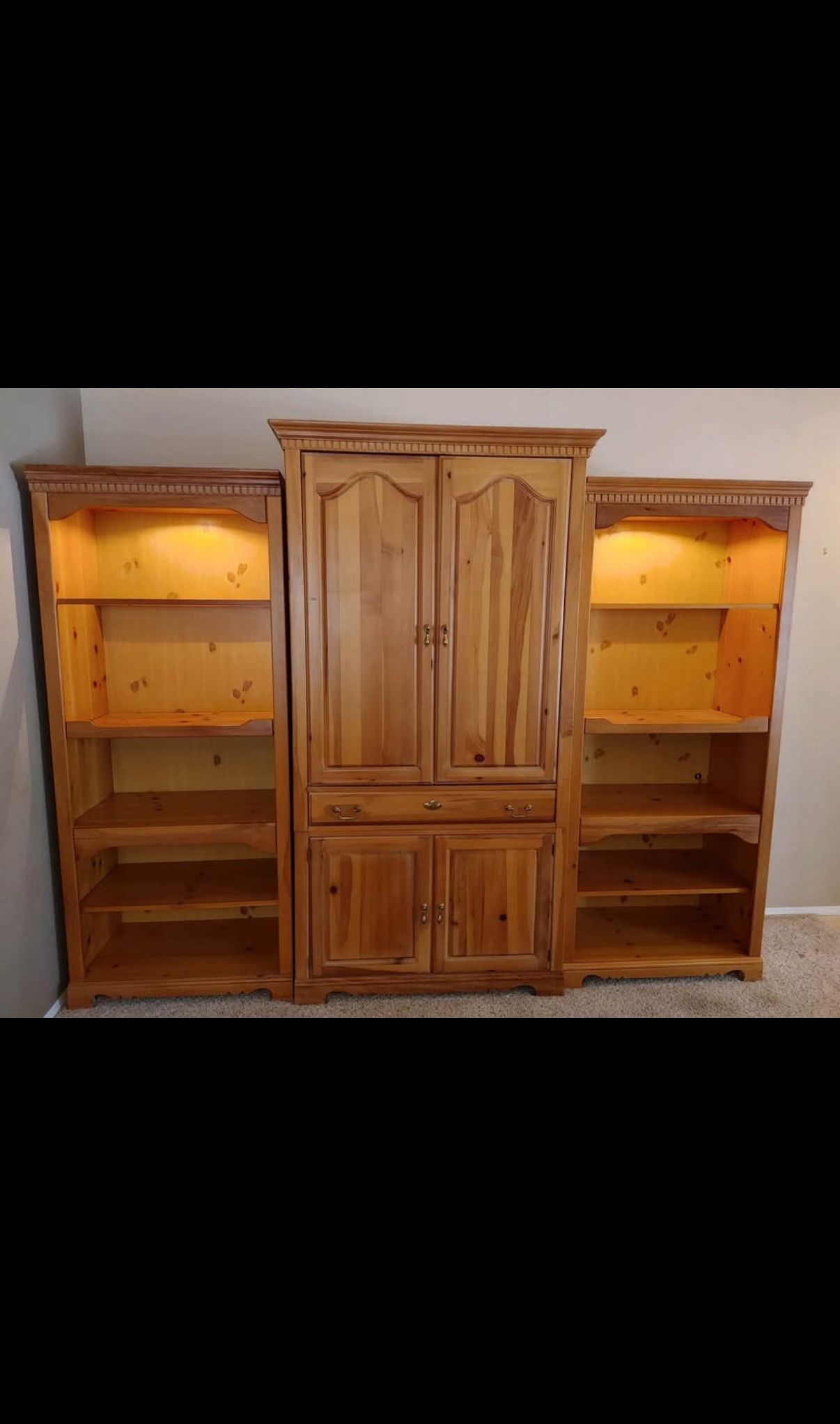 Bassett Pine 3-piece Media Center