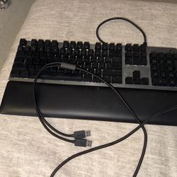 Logitech G513 Carbon GX Brown Gaming keyboard 