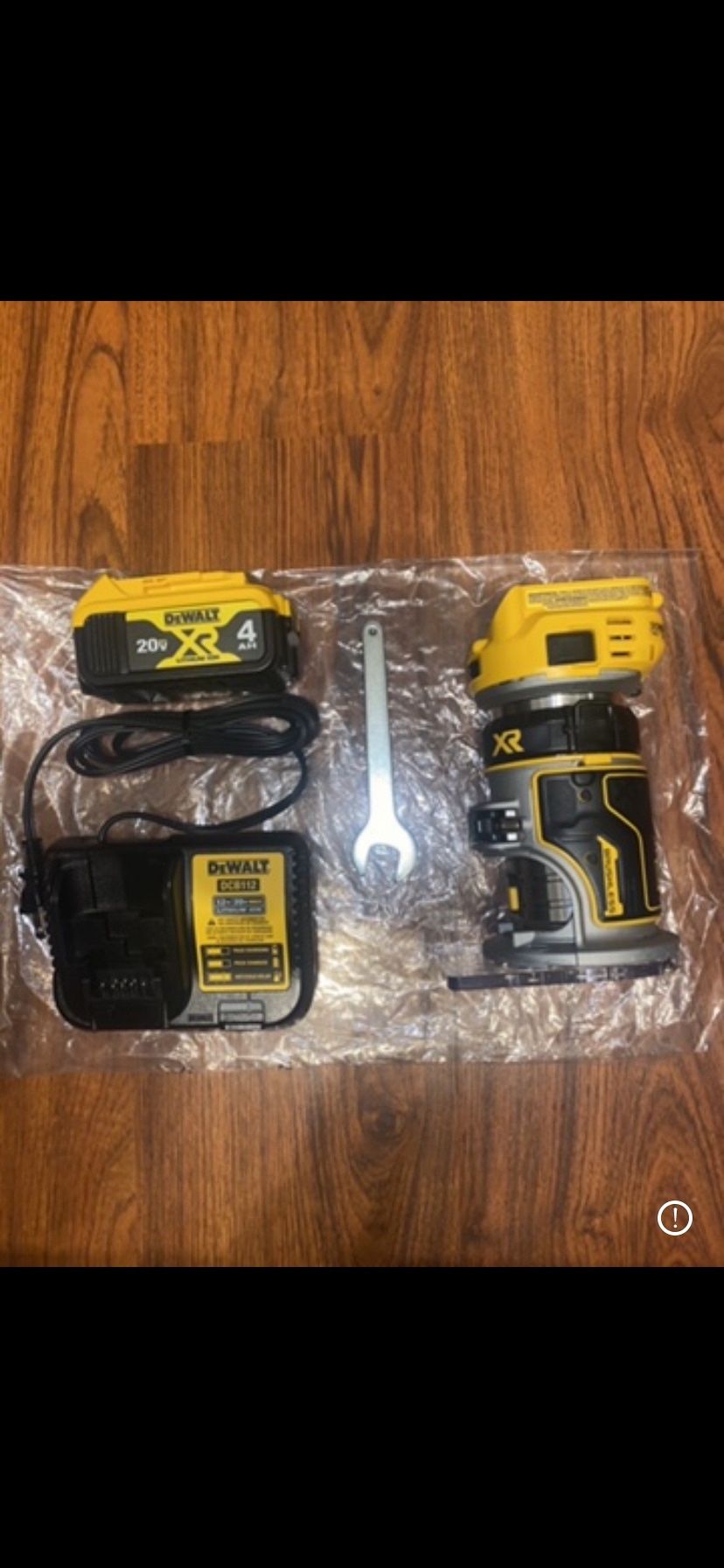 Dewalt XR 20V Max Brushless Compact Router (DCW600) (1) 20v Max 4.0Ah Battery (1) 12v/20v Charger