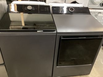 LG Smart 5.5 cu.ft. Top Load Washer and Electric 7.3 cu.ft. Dryer Set New Scratch and Dent