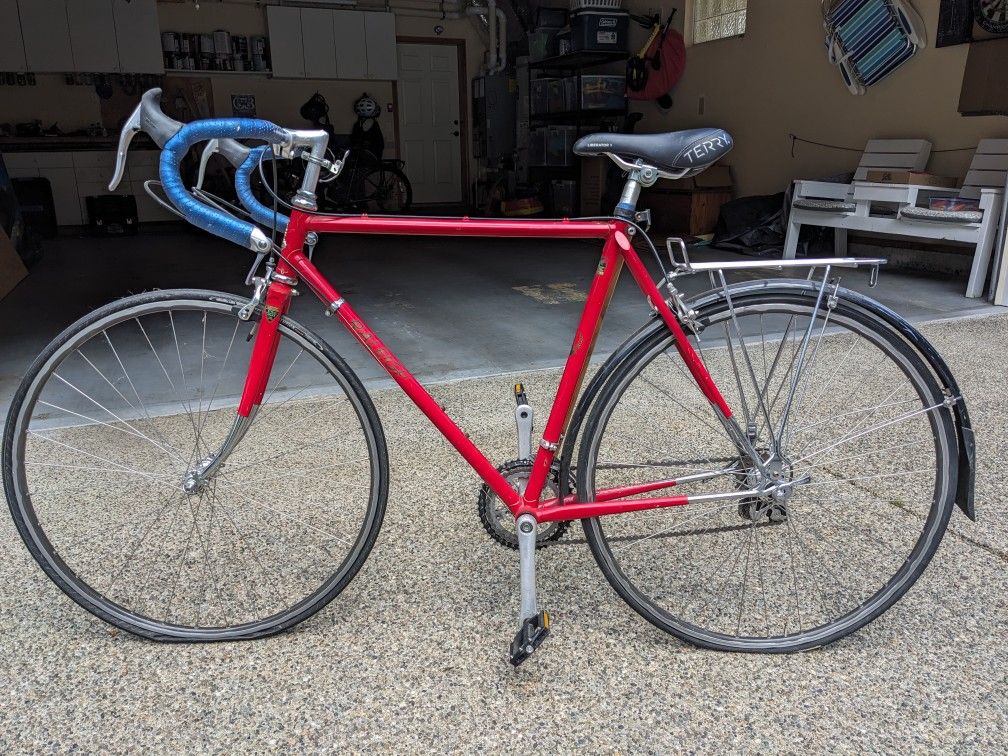 Vintage Raleigh Road Bike