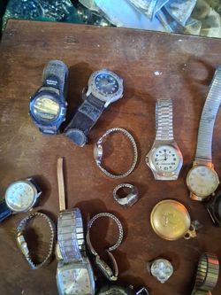 Lot of 22 watches