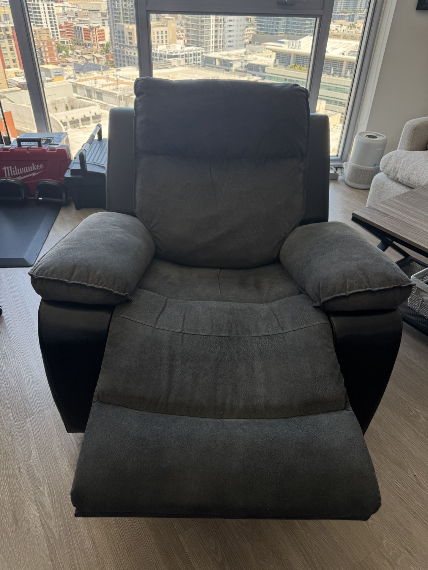 Reclining Loveseat and Swivel Glider Chair