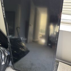 TV - Westinghouse 38”