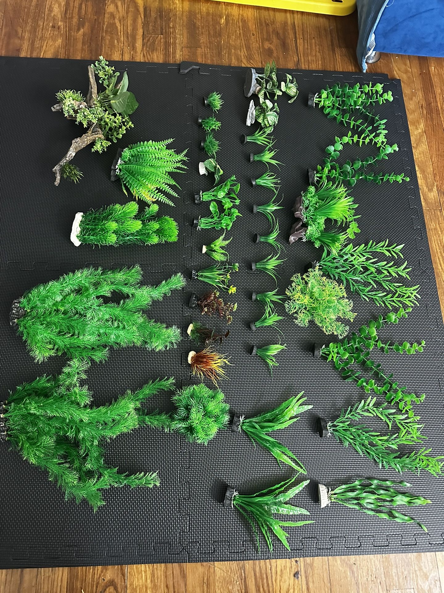 Fish Tank Plastic Plant