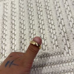 Good And Heavy Gold Ring
