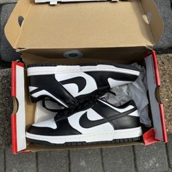 Brand New Nike Panda size 8.5!!