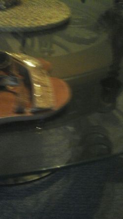 Oshkosh sandals size 8