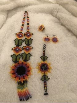 Huichol necklace set- collar huichol con pulsera, anillo, aretes