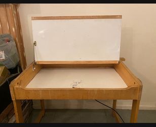 Child work/ art desk
