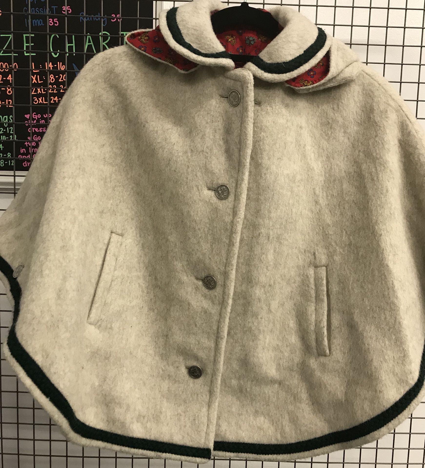 VINTAGE LODEN KING SPECIAL GIRLS CREAM WOOL CAPE