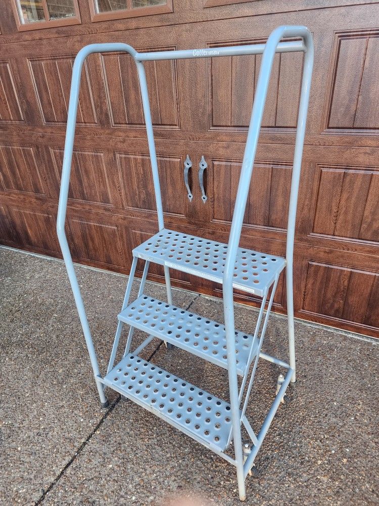 *** INDUSTRIAL LADDER PLATFORM ***