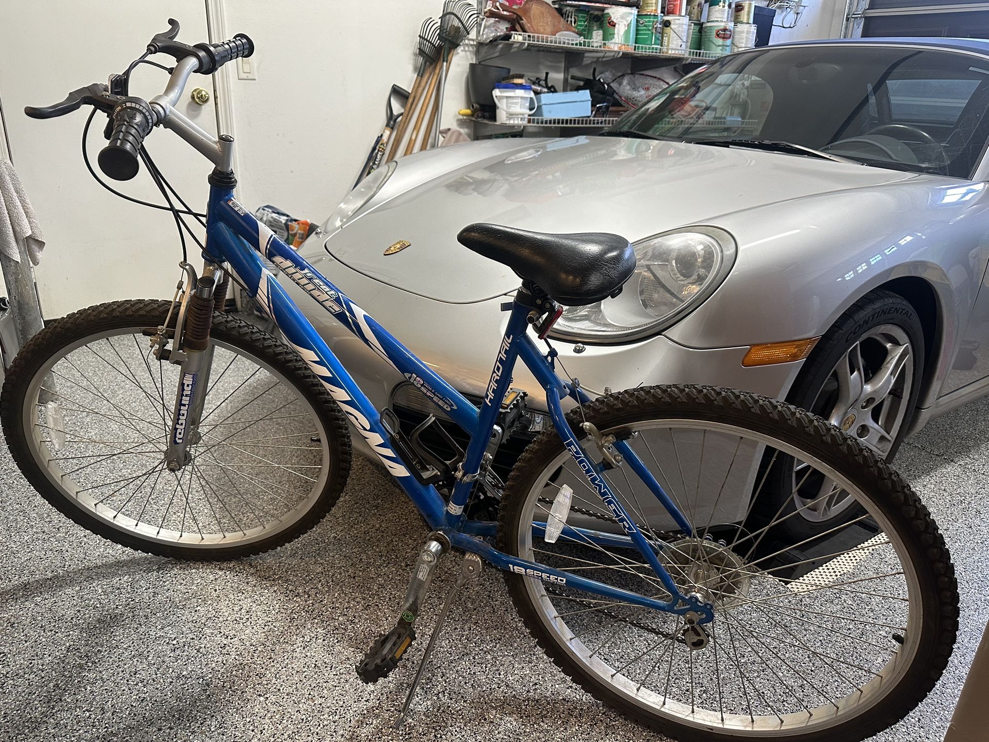 Magna 26” great divide hard tail mountain bike