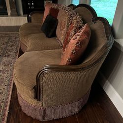 Beautiful Sofa  Very Comfortable