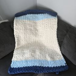 Chunky Yarn Blanket 