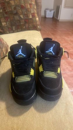 Jordan4s yellow thurders